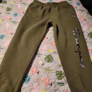 Lot of 2 Champion Sweats